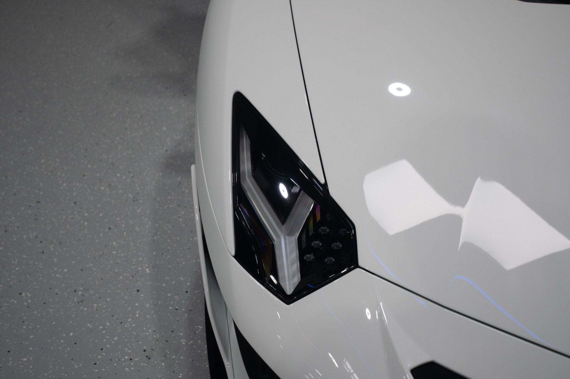 Used 2020 Lamborghini Aventador SVJ AWD/4WD image 9