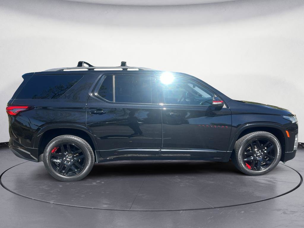 Used 2023 Chevrolet Traverse Premier w/ Redline Edition AWD/4WD image 4