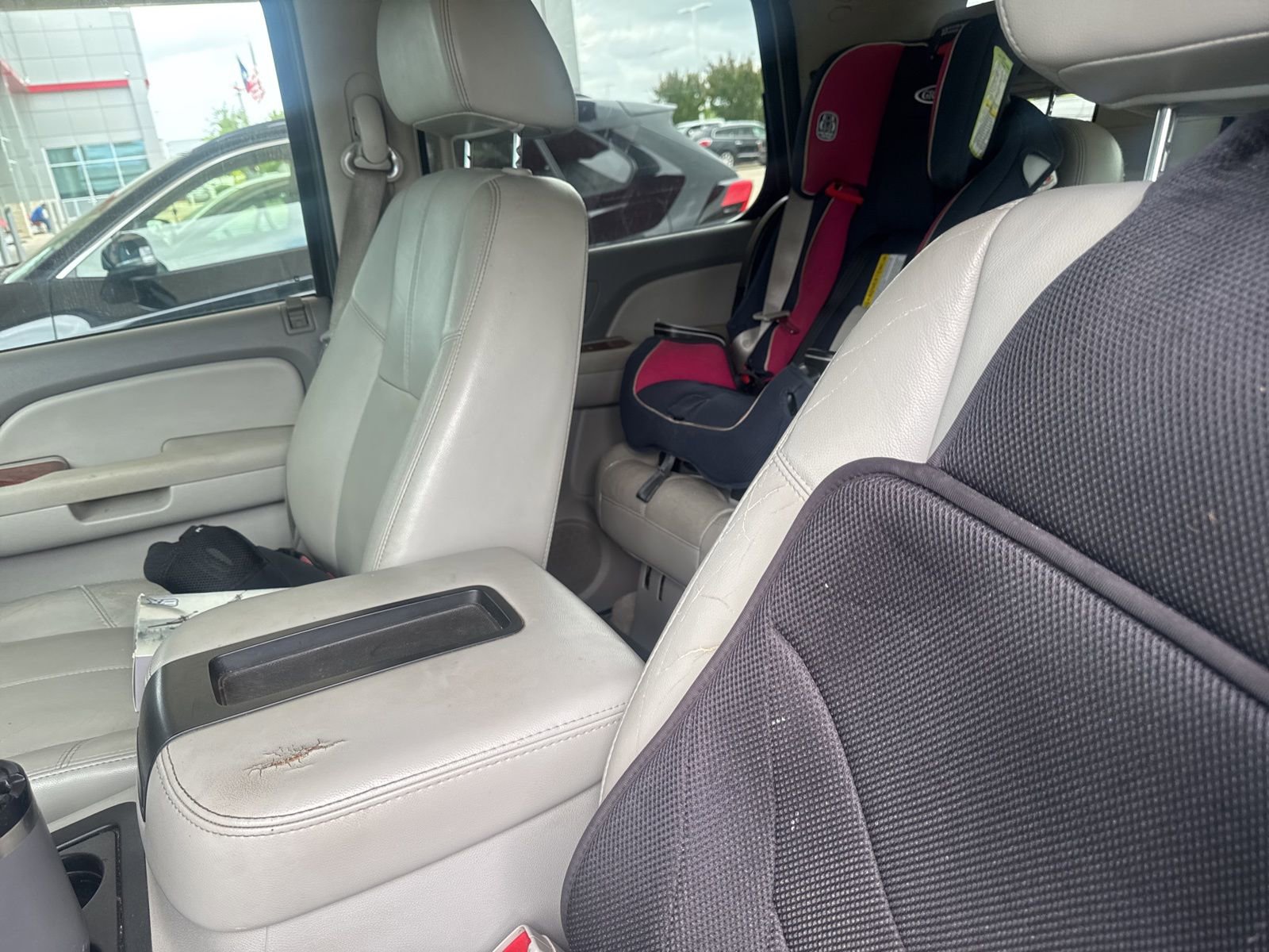 Used 2007 Chevrolet Tahoe LTZ w/ LTZ Preferred Equipment Group image 10