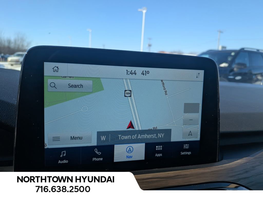 Used 2020 Ford Escape Titanium image 9