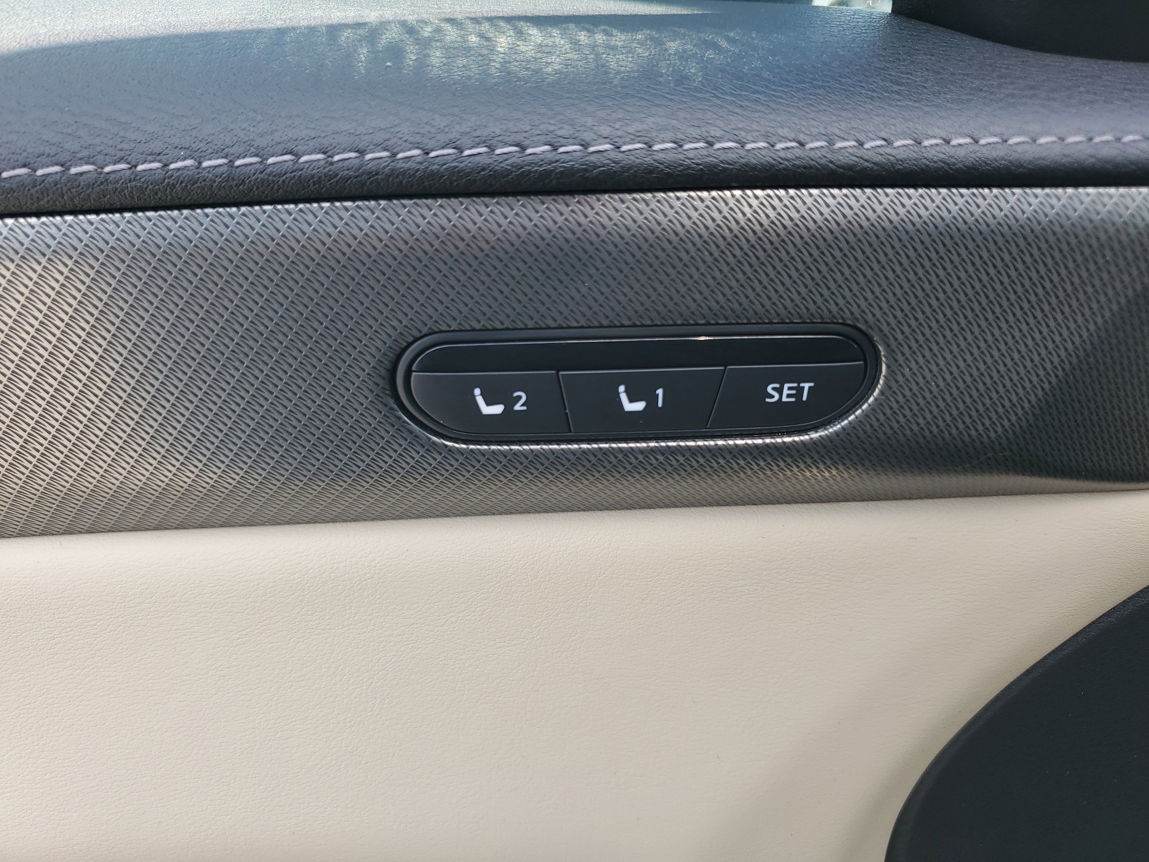 Used 2023 INFINITI QX60 Luxe AWD/4WD image 29