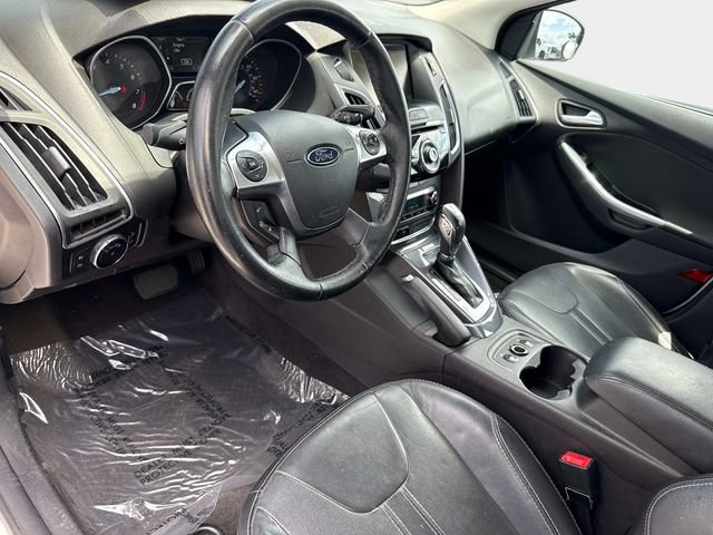 Used 2014 Ford Focus Titanium FWD image 20