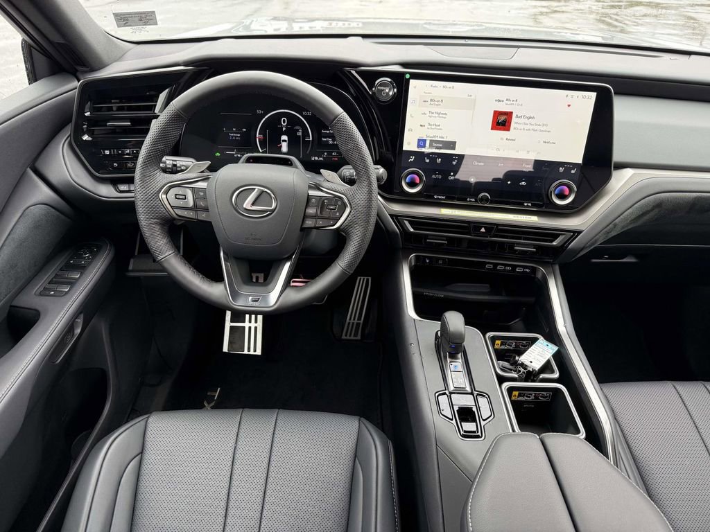 Used 2026 Lexus TX 500h AWD w/ Technology Package image 8