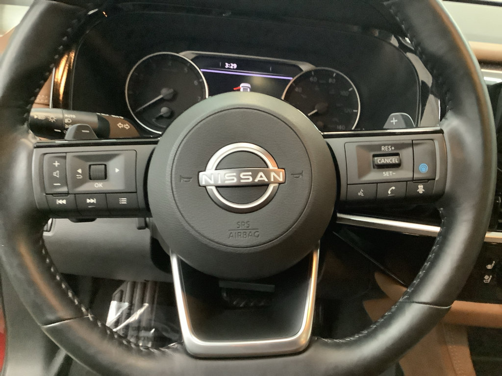 Used 2023 Nissan Pathfinder Platinum AWD/4WD image 15