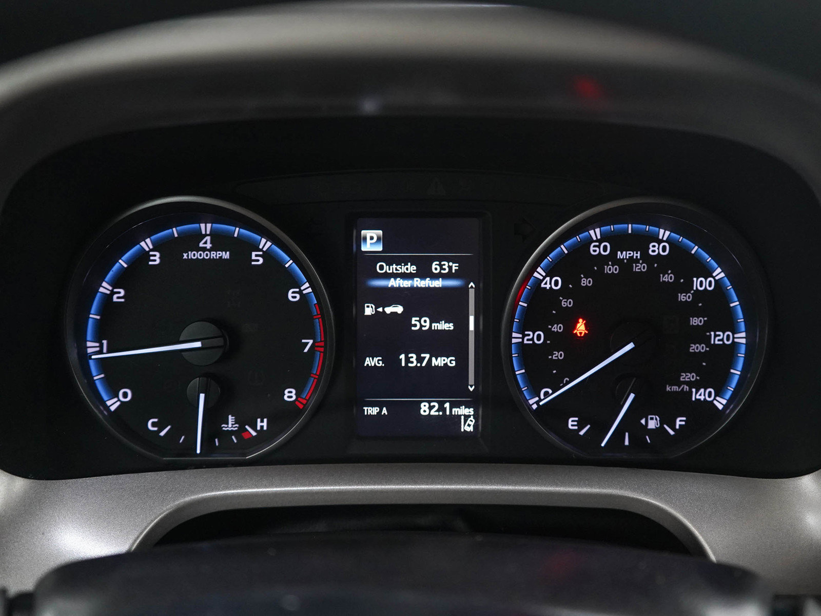 Used 2018 Toyota RAV4 LE w/ All Weather Liner Package AWD/4WD image 23