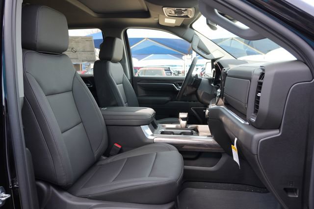 New 2026 Chevrolet Silverado 1500 LTZ w/ LTZ Premium Texas Edition AWD/4WD image 17