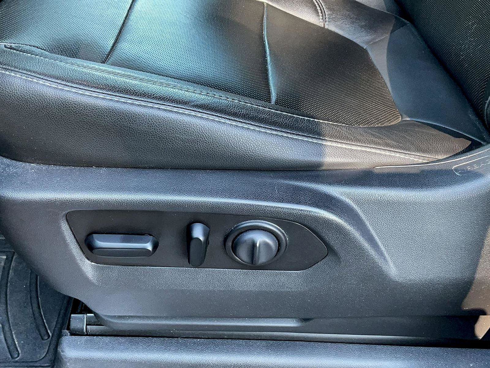 Used 2019 Chevrolet Silverado 1500 LTZ image 19