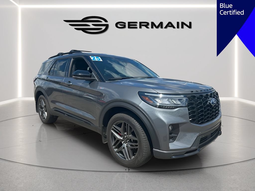 Certified 2025 Ford Explorer ST-Line w/ Premium Package AWD/4WD image 2