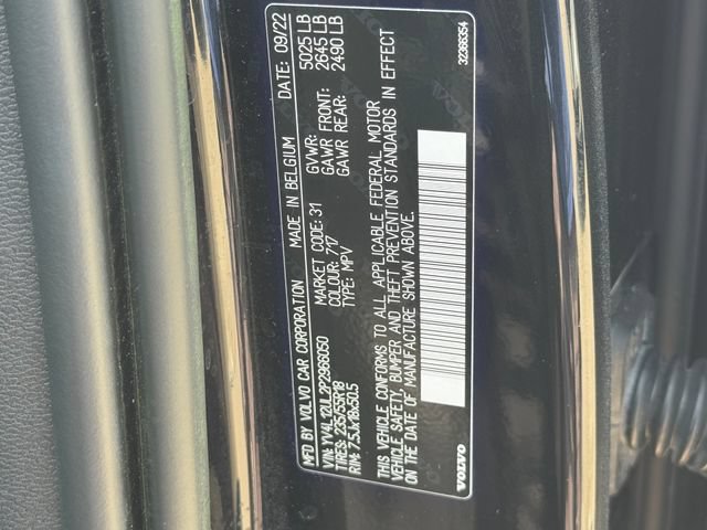 Used 2023 Volvo XC40 B5 Plus AWD/4WD image 31