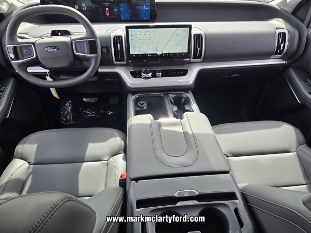 New 2026 Ford Expedition Active RWD image 9