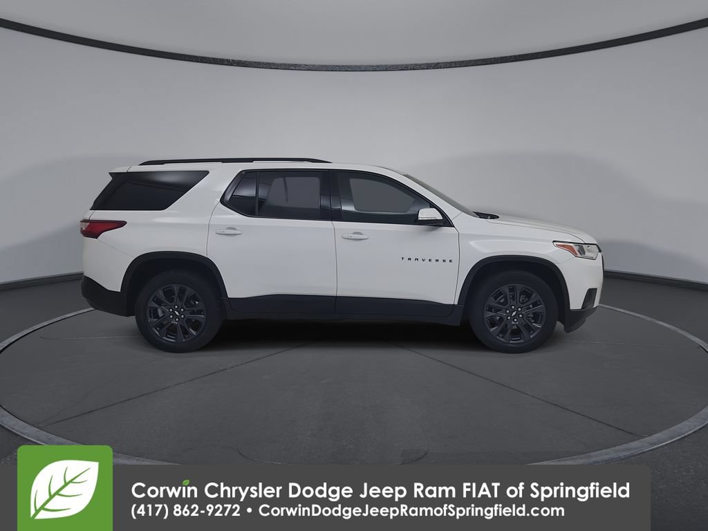 Used 2021 Chevrolet Traverse RS w/ LPO, Floor Liner Package FWD image 17