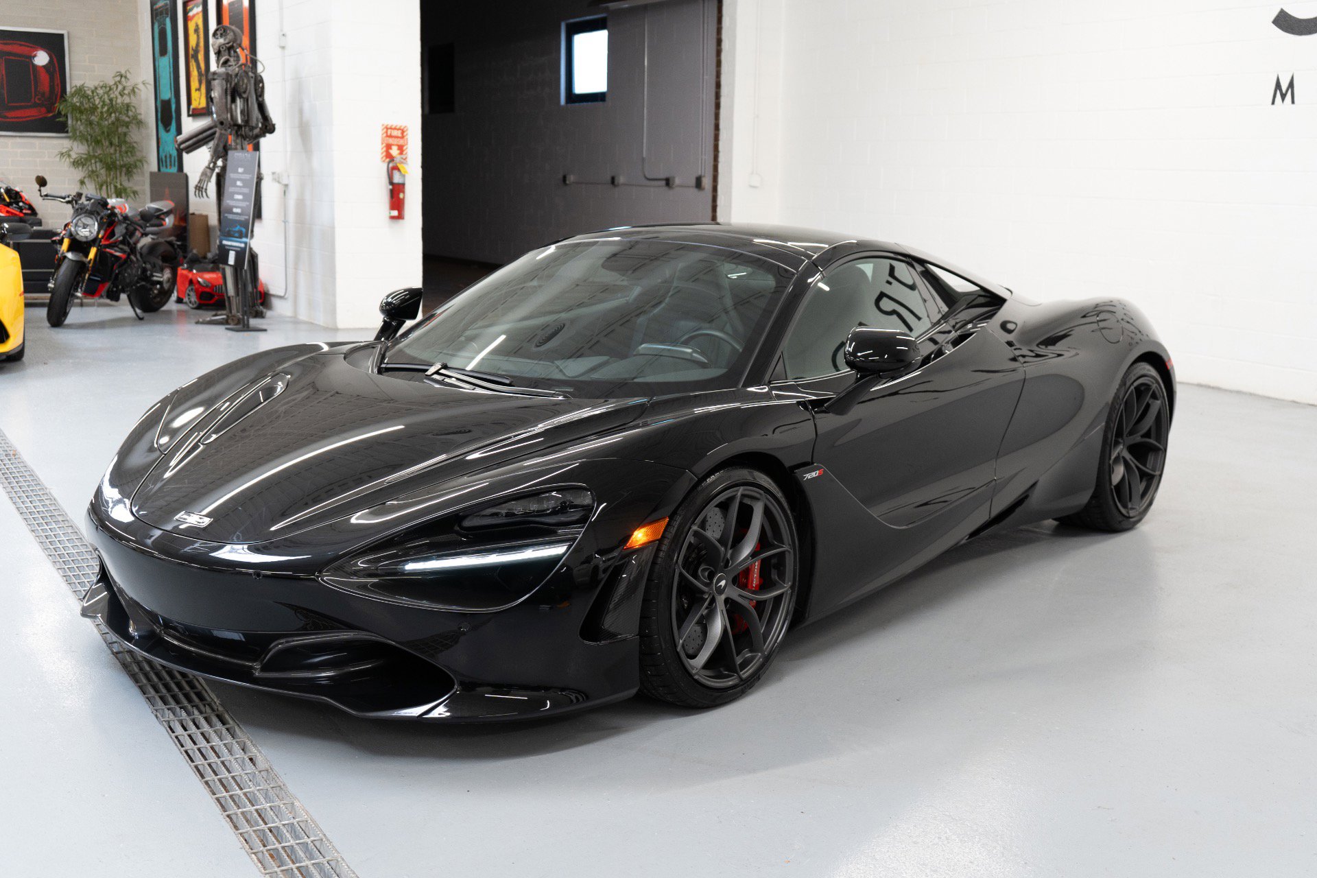 Used 2020 McLaren 720S Luxury RWD image 54