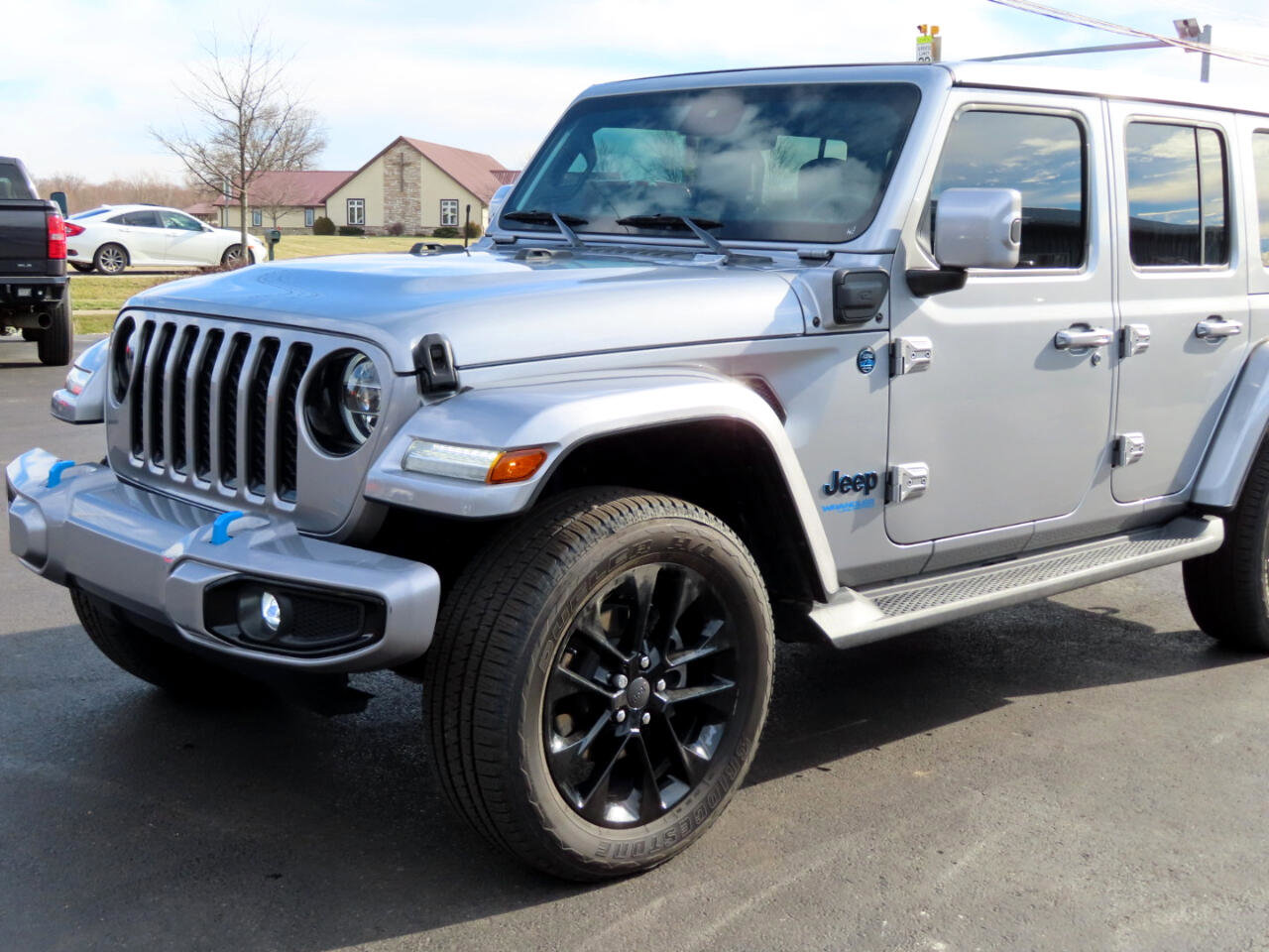 Used 2021 Jeep Wrangler Unlimited Sahara image 8