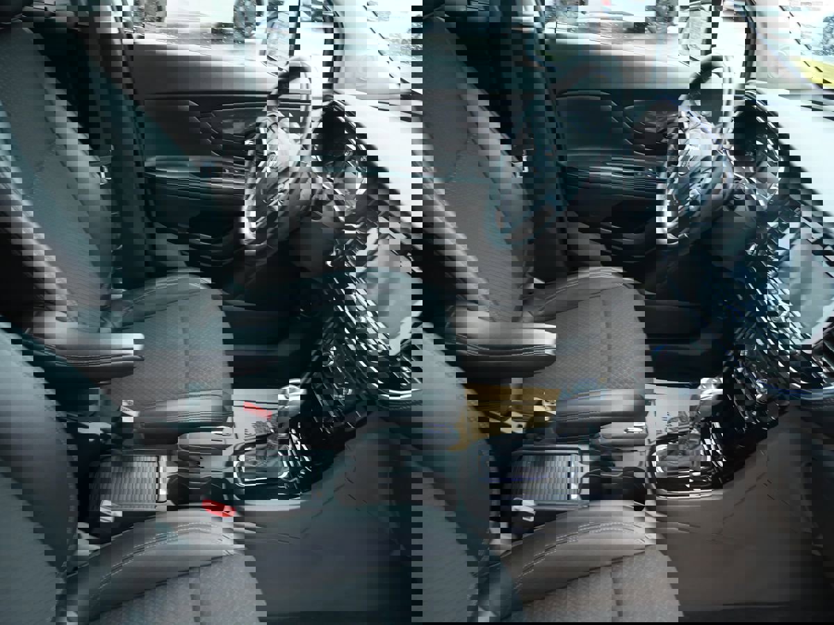 Used 2022 Buick Encore Preferred w/ Safety Package image 27