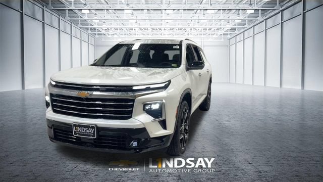 Used 2025 Chevrolet Traverse High Country AWD/4WD image 5