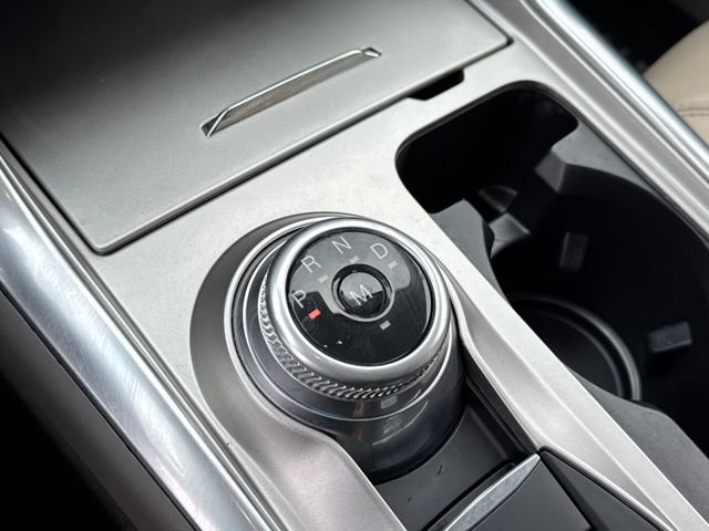 Used 2020 Ford Explorer Platinum w/ Premium Technology Package image 14