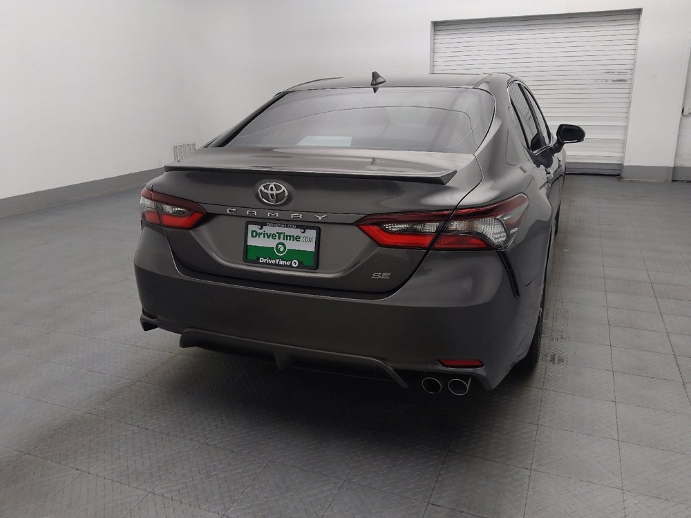 Used 2022 Toyota Camry SE FWD image 7