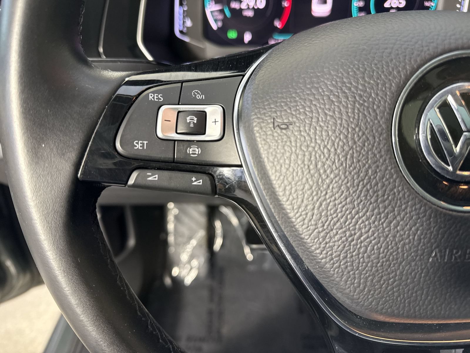 Used 2019 Volkswagen Jetta SEL FWD image 11