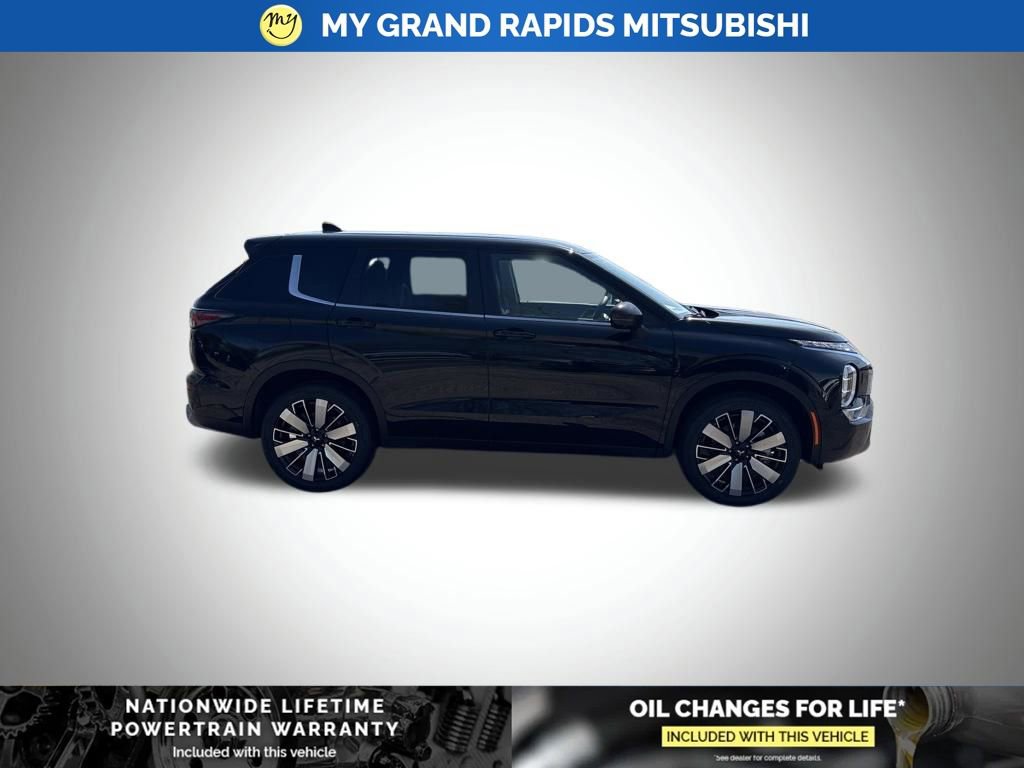 New 2026 Mitsubishi Outlander SE video 2