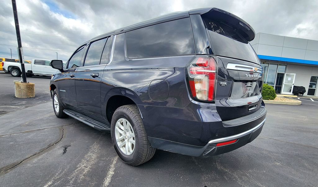 Used 2022 Chevrolet Suburban LT AWD/4WD image 5
