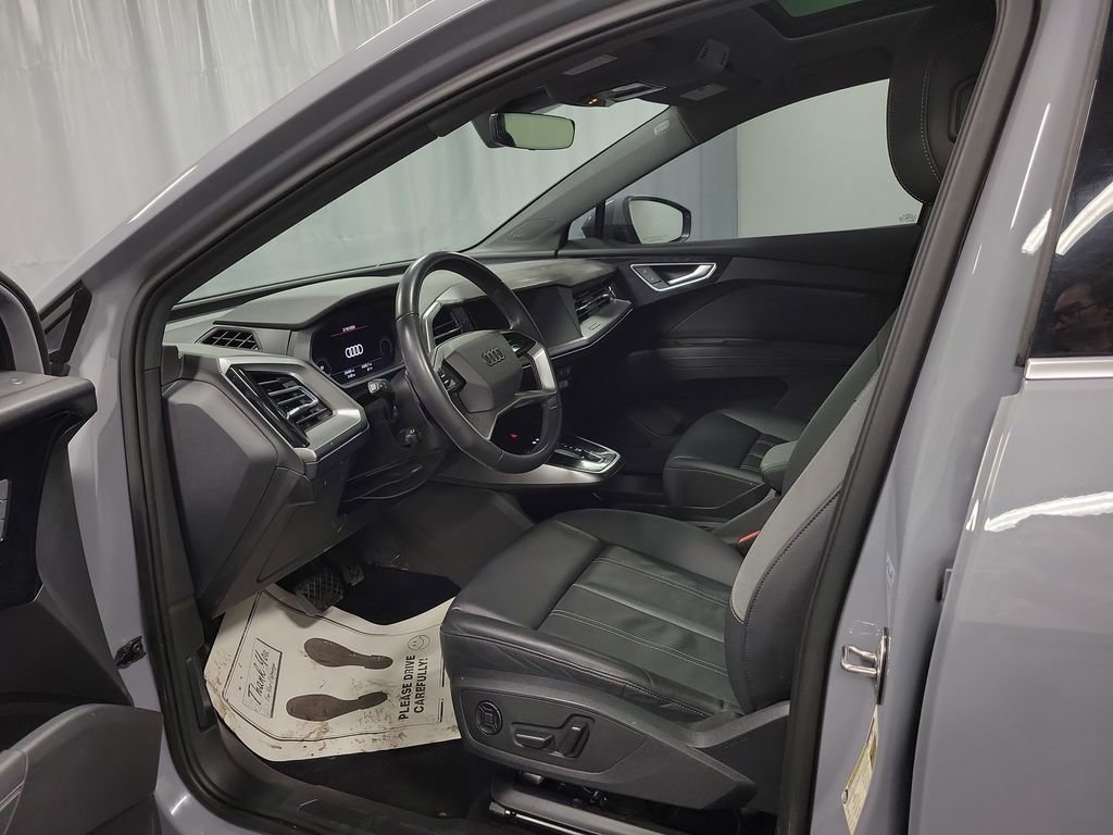 Used 2023 Audi Q4 e-tron Premium Plus image 12