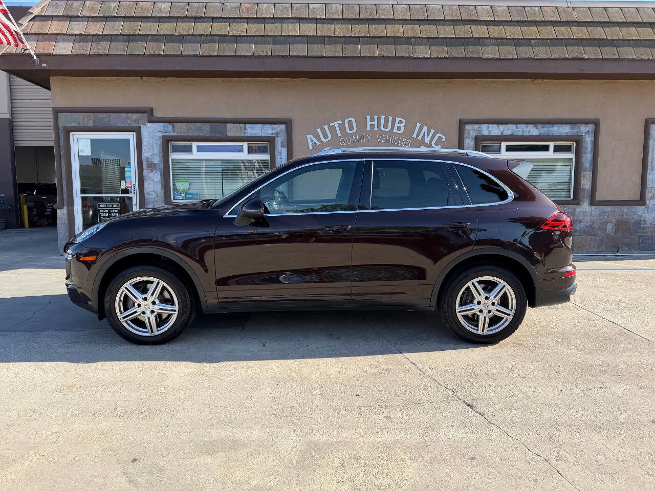 Used 2016 Porsche Cayenne image 6