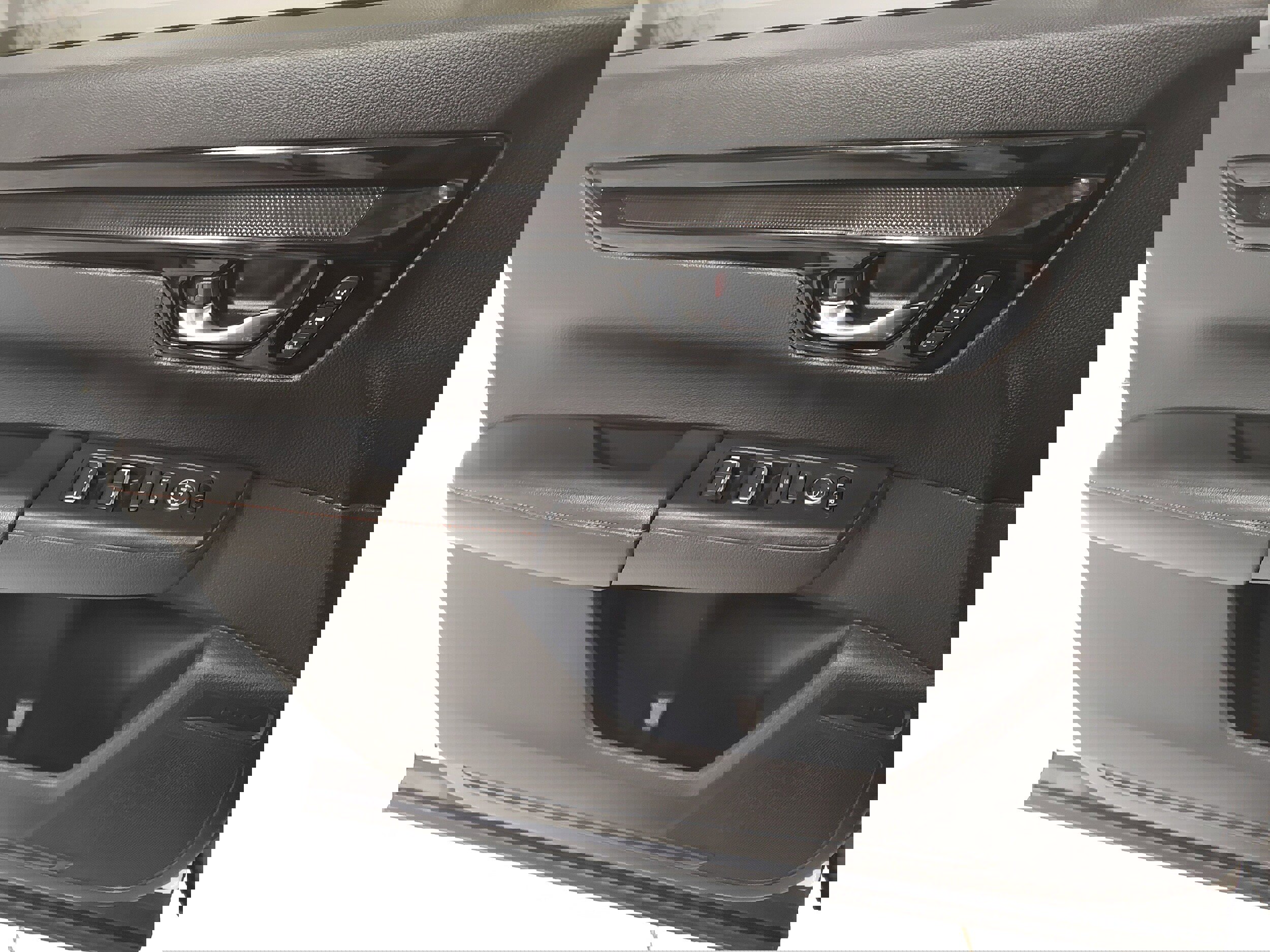 Used 2025 Honda CR-V Sport Touring image 9