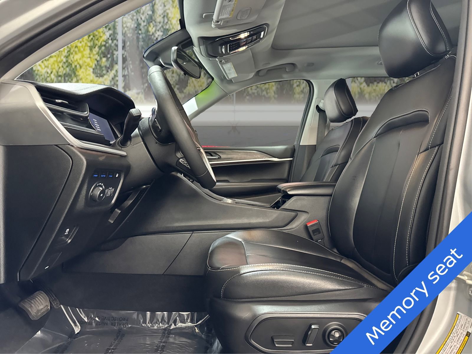 Used 2023 Jeep Grand Cherokee 4WD 4xe image 9