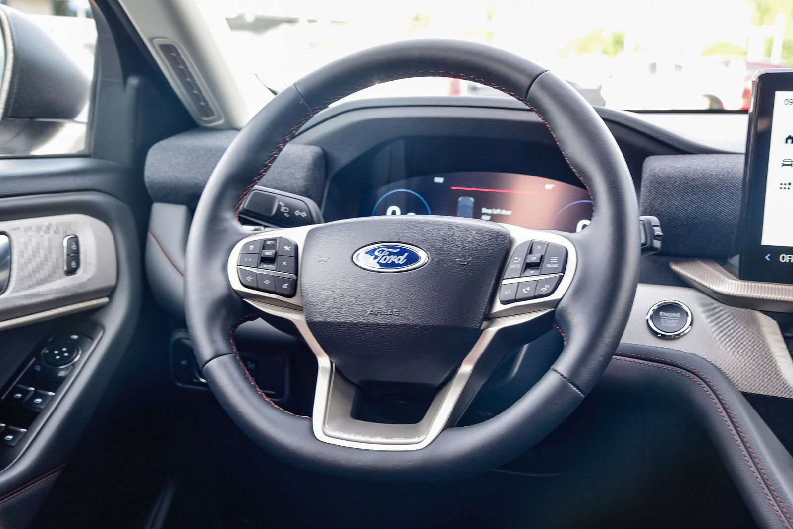 Used 2026 Ford Explorer Active w/ Active Comfort Package image 15