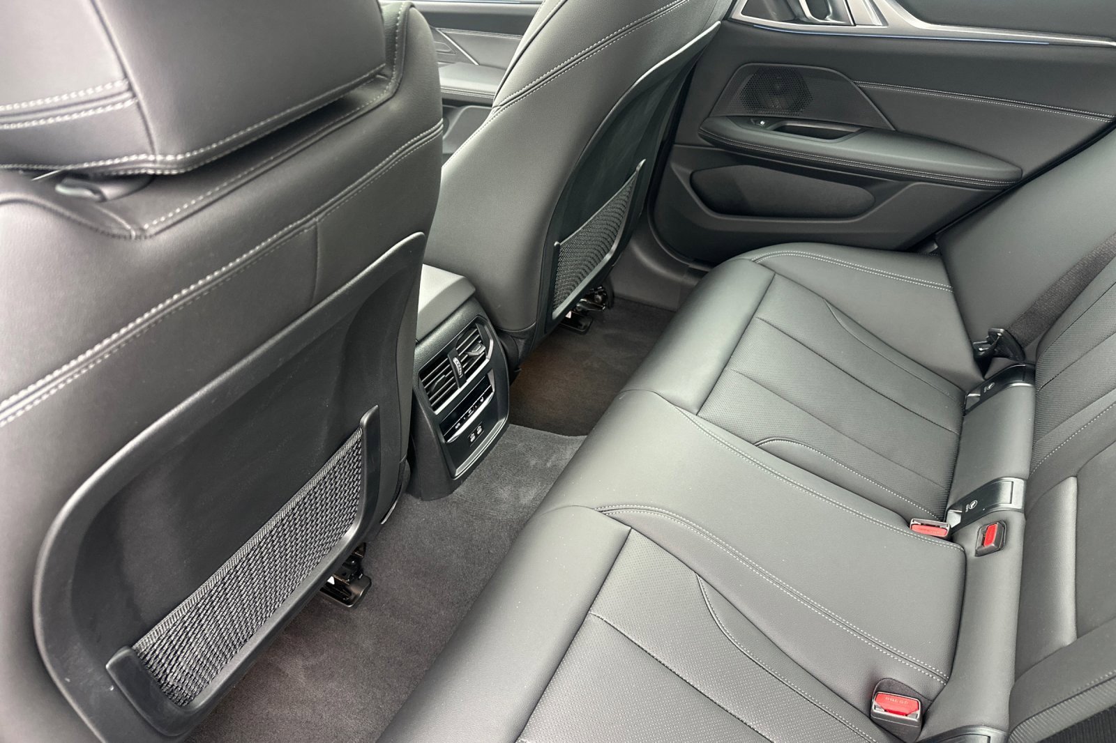 Used 2024 BMW i4 eDrive35 w/ Convenience Package RWD image 11