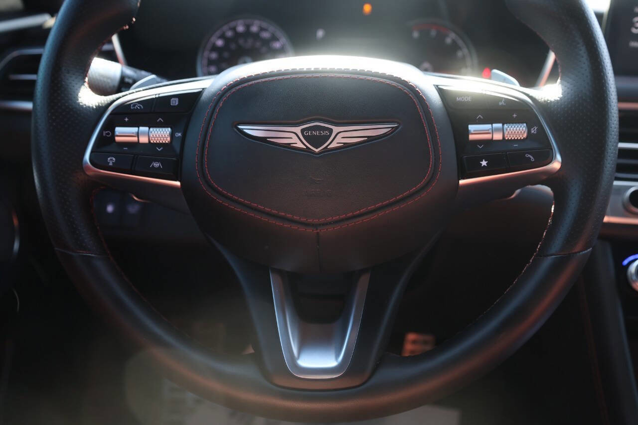 Used 2024 Genesis G70 3.3T Advanced w/ Sport Prestige Package image 18