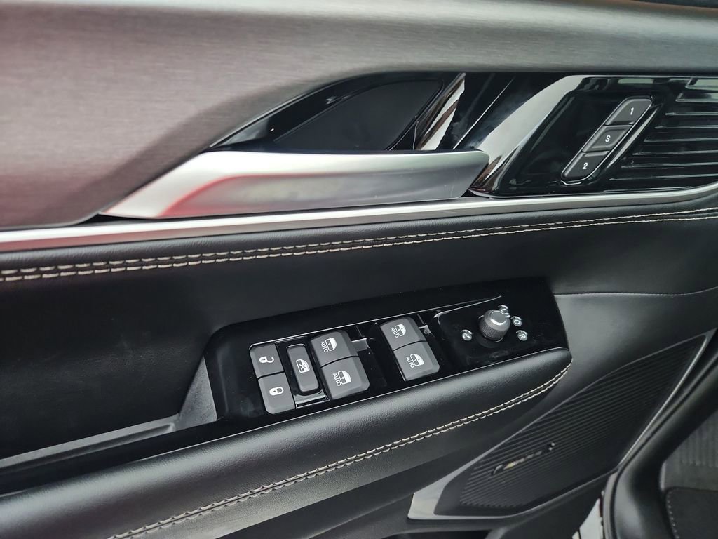 New 2025 Jeep Wagoneer L Series II image 21