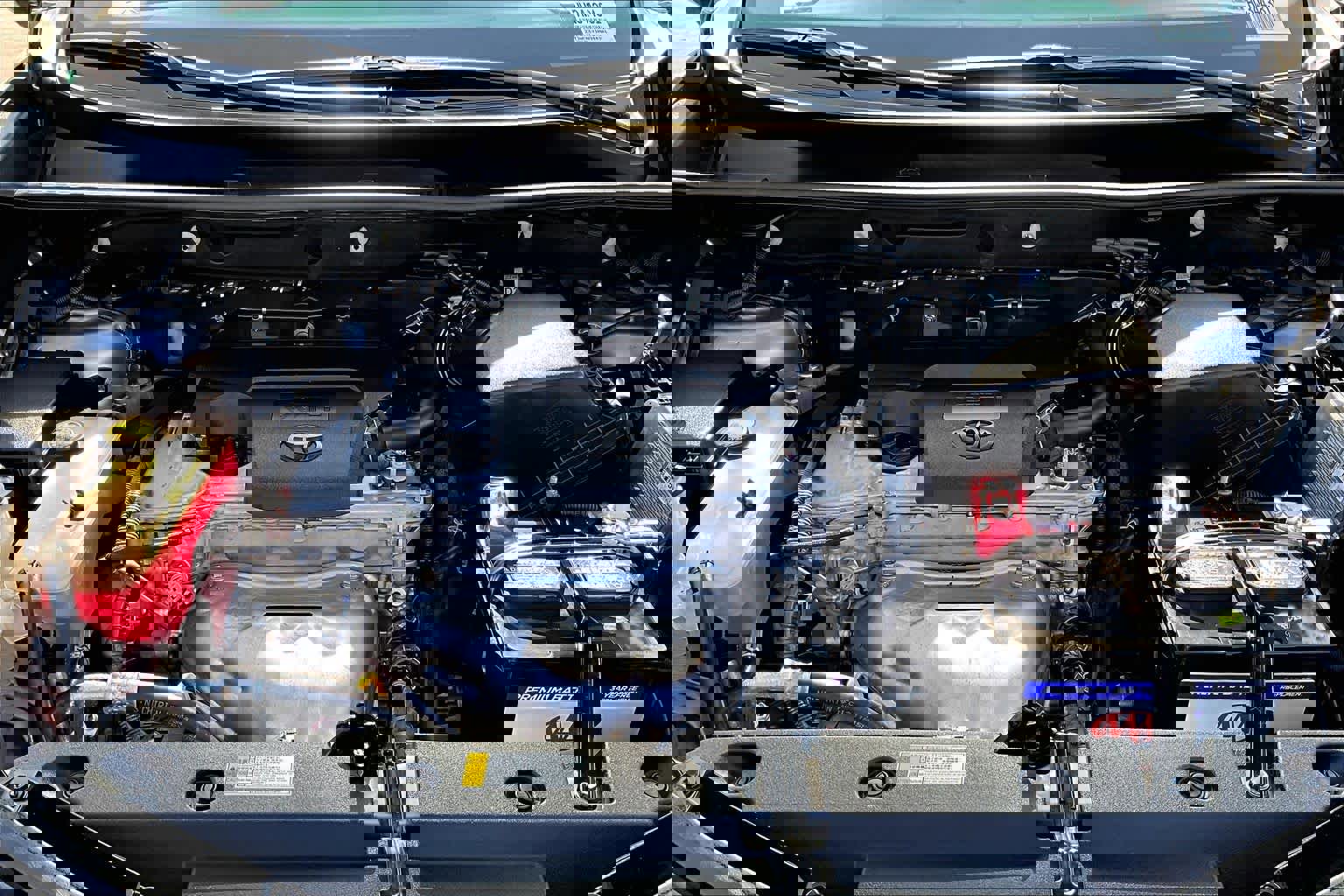 Used 2017 Toyota RAV4 XLE w/ Carpet Mat Package image 29