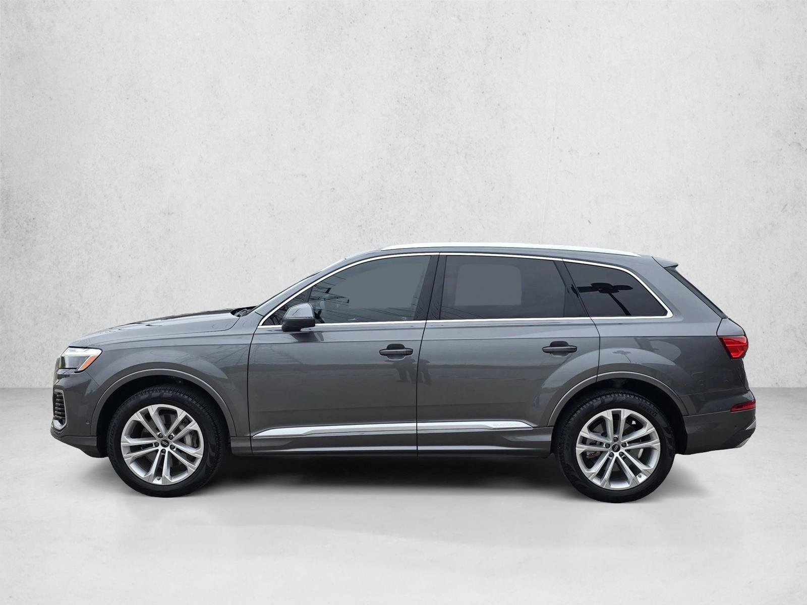 Certified 2025 Audi Q7 2.0T Premium Plus w/ Premium Plus Package AWD/4WD image 8