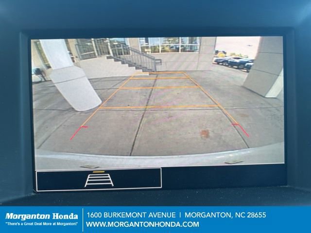 Used 2024 GMC Terrain SLE image 22