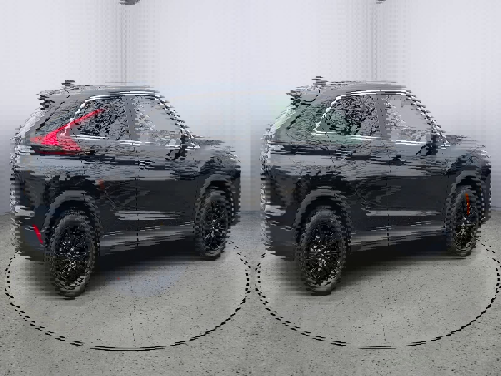 Used 2025 Mitsubishi Eclipse Cross LE image 2