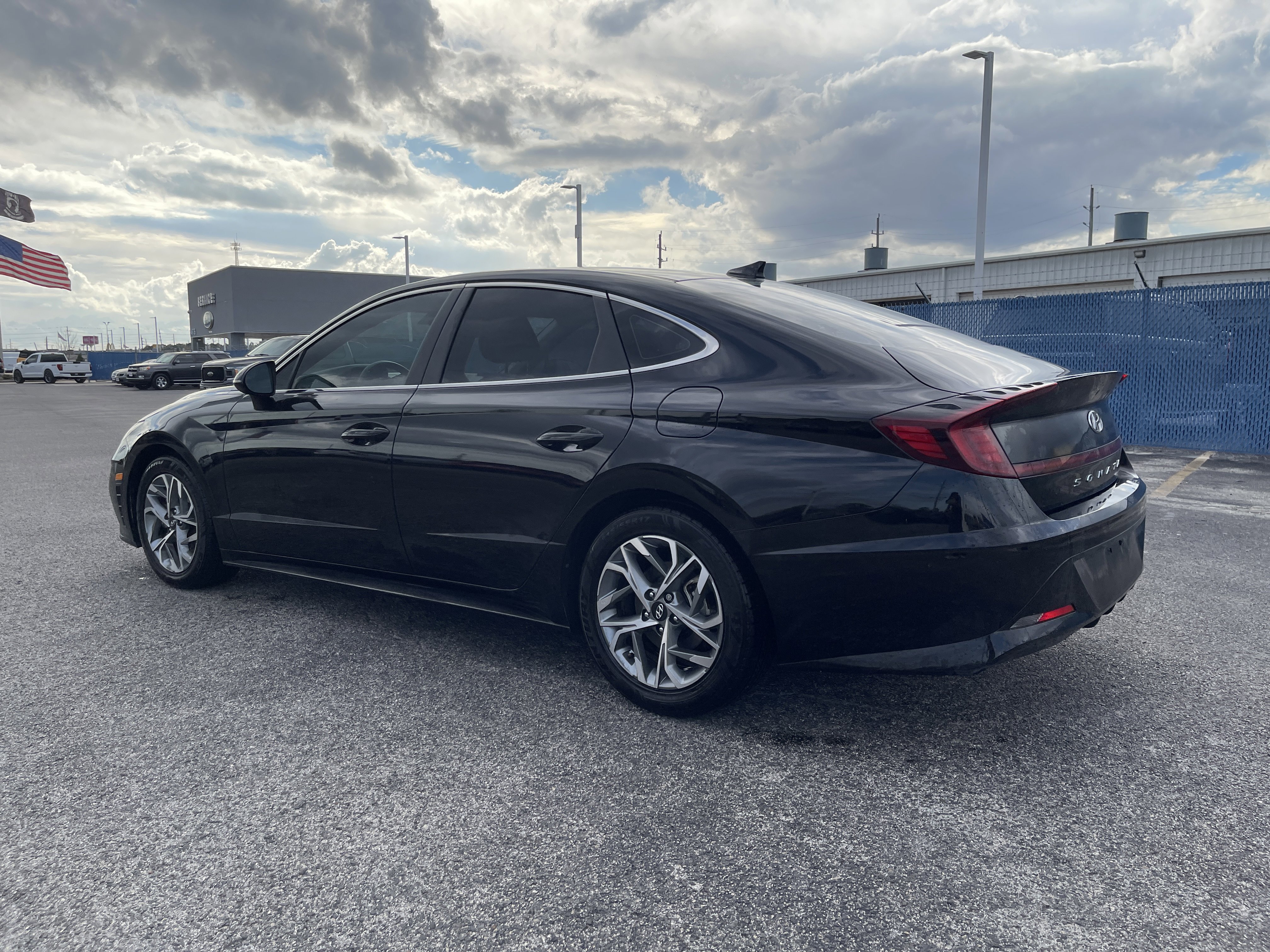 Used 2023 Hyundai Sonata SEL image 3