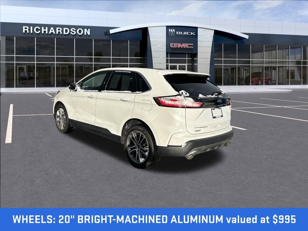 Used 2022 Ford Edge Titanium image 3