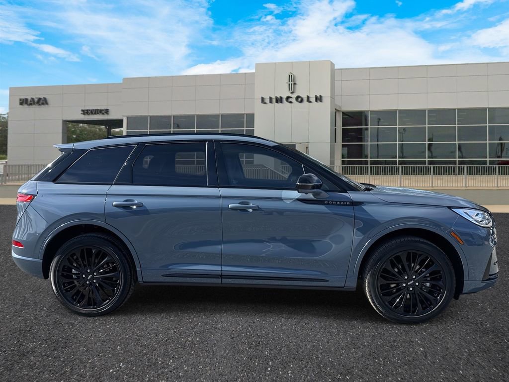 New 2026 Lincoln Corsair Reserve image 3