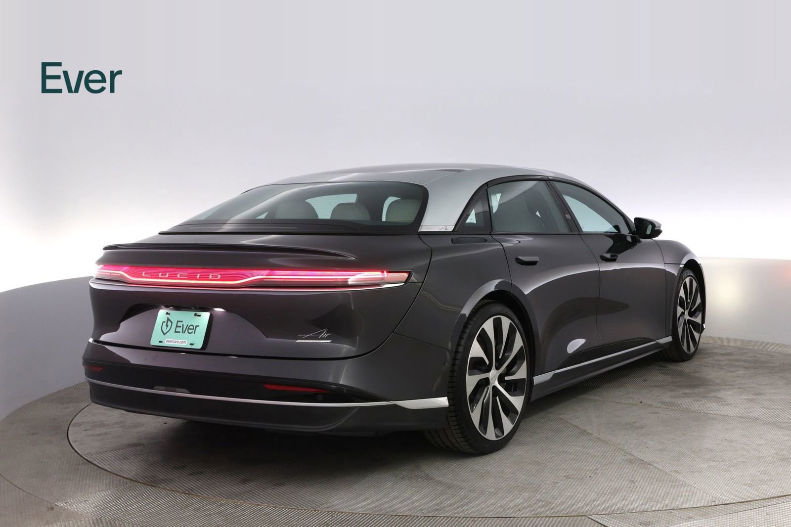Used 2023 Lucid Air Grand Touring image 3