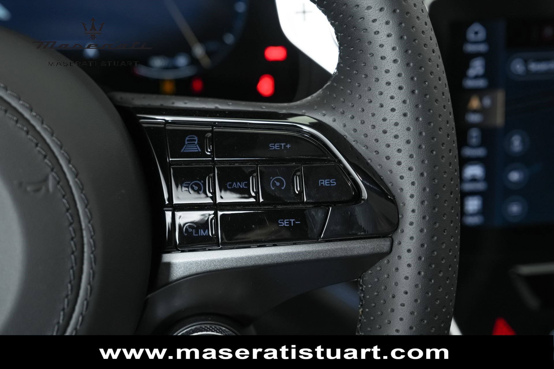 New 2025 Maserati Grecale Modena AWD/4WD image 36