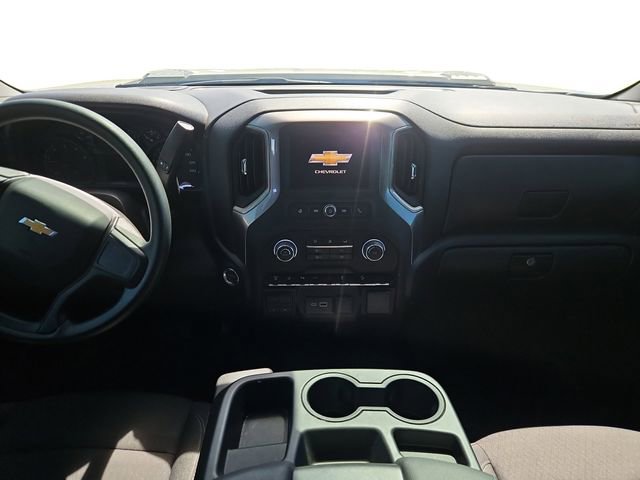 Used 2025 Chevrolet Silverado 2500 Custom w/ Custom Value Package AWD/4WD image 11