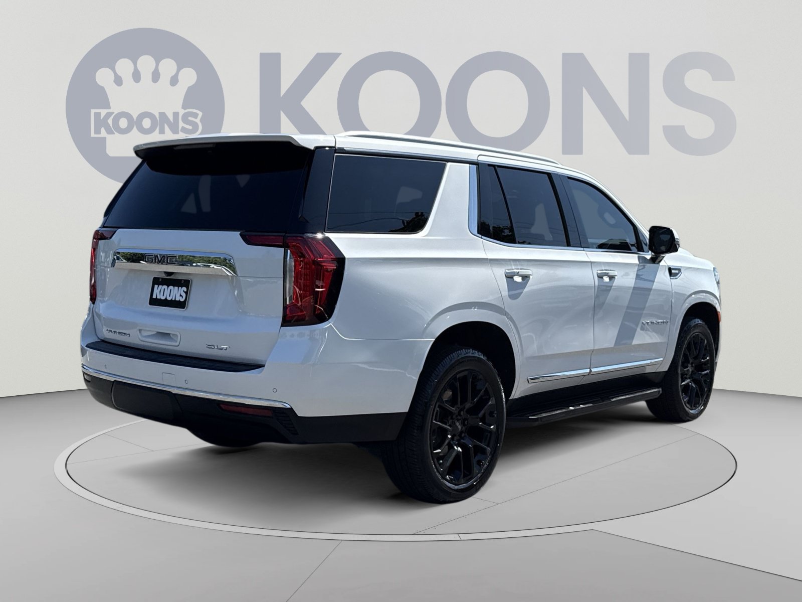Used 2023 GMC Yukon SLT w/ SLT Premium Package RWD image 7