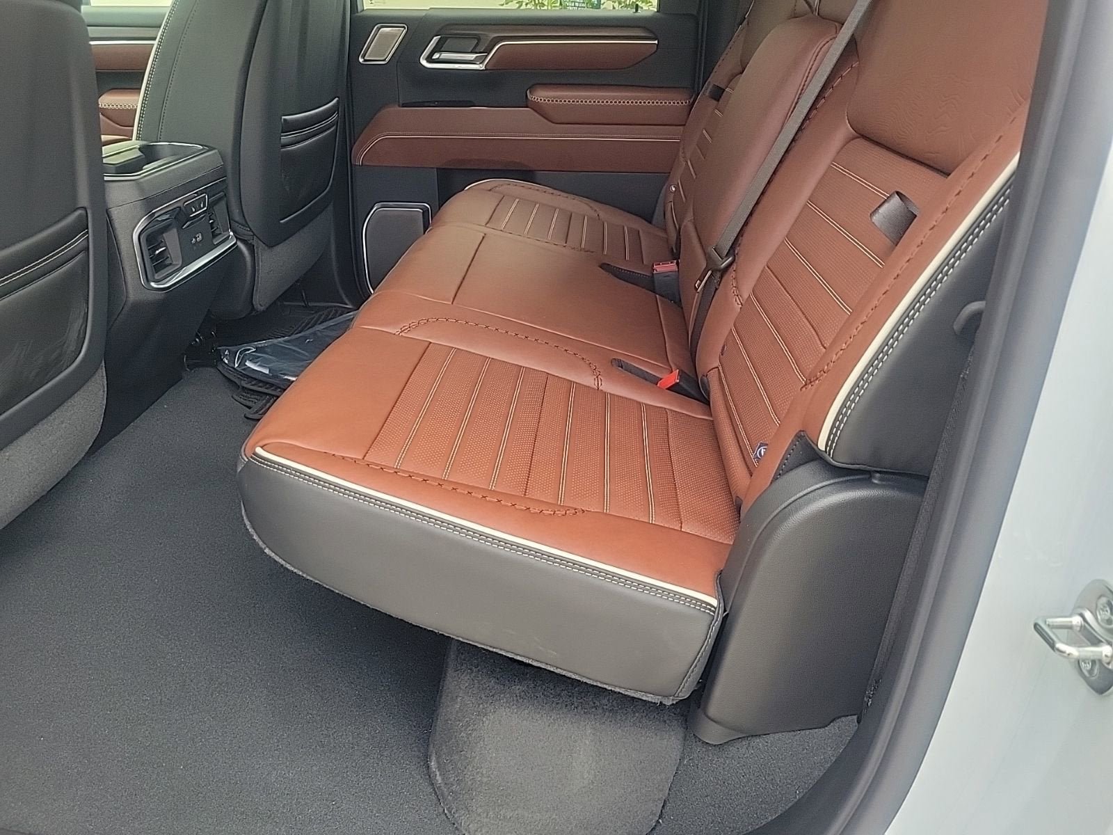 New 2026 GMC Sierra 2500 Denali Ultimate image 12