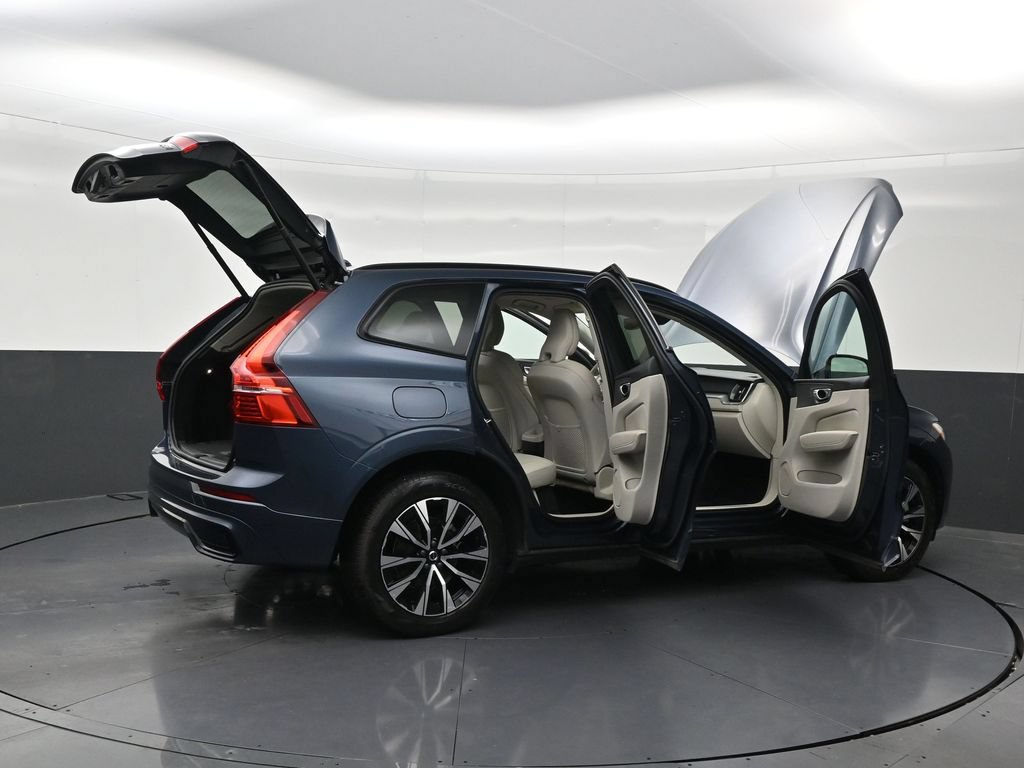 Certified 2024 Volvo XC60 B5 Core AWD/4WD image 34
