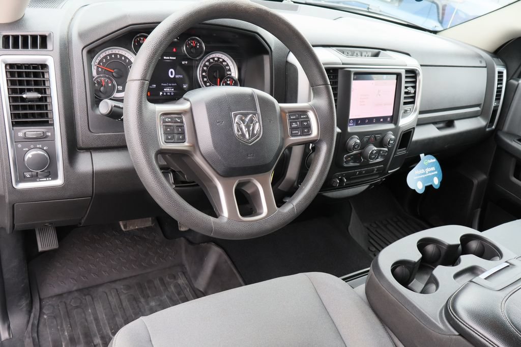 Used 2022 RAM 1500 Classic SLT w/ Electronics Group AWD/4WD image 12