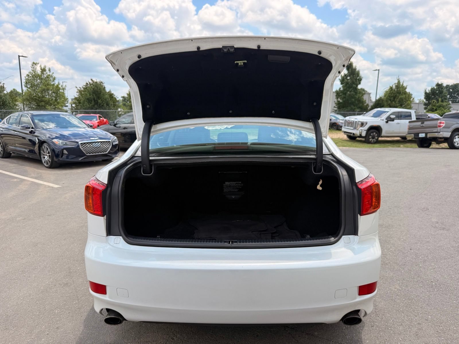 Used 2010 Lexus IS 250 RWD image 32