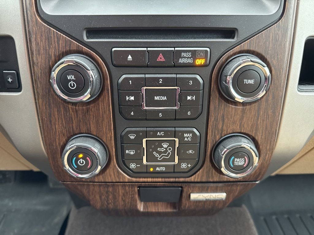 Used 2014 Ford F150 Lariat w/ Lariat Chrome Package image 16