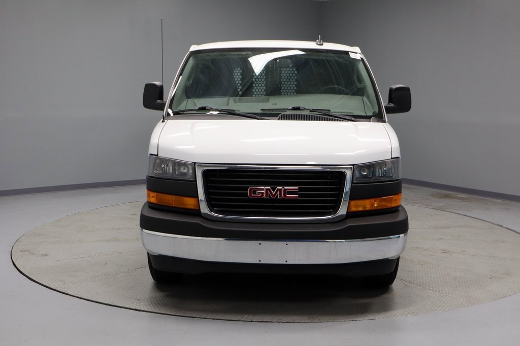 Used 2024 GMC Savana 2500 w/ Driver Convenience Package image 5
