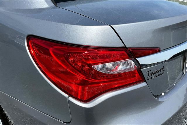 Used 2013 Chrysler 200 Touring image 22